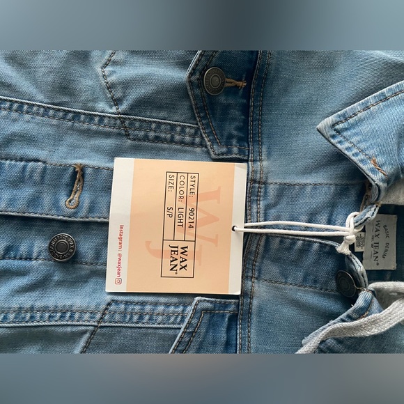 ⭐️Wax Jean Hooded Denim Jacket⭐️ - Picture 6 of 6